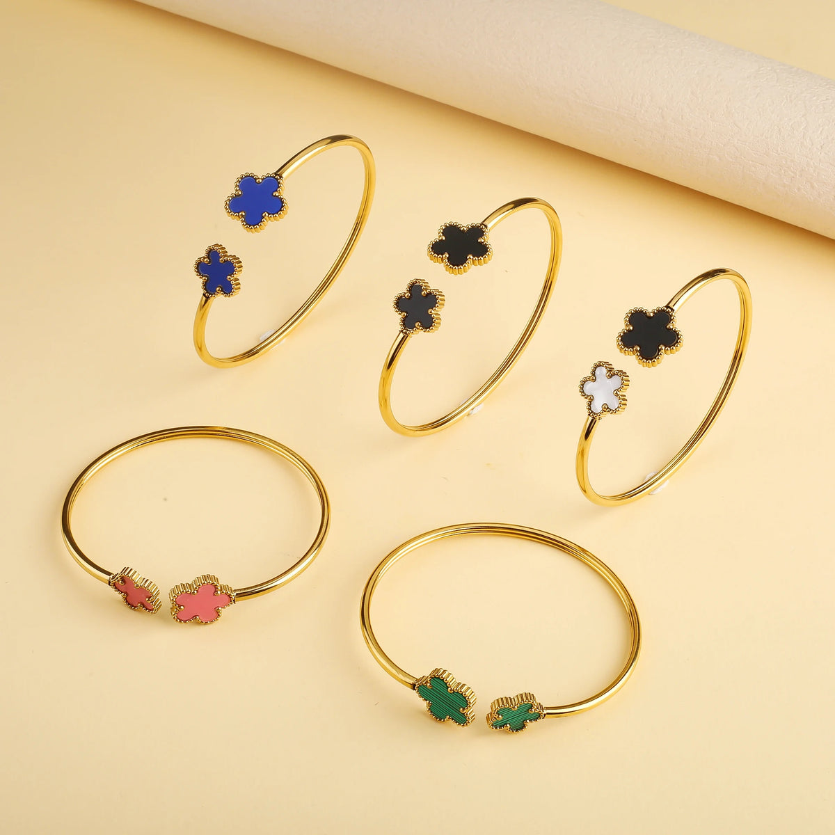 Open Lucky Grass Bangle Girl