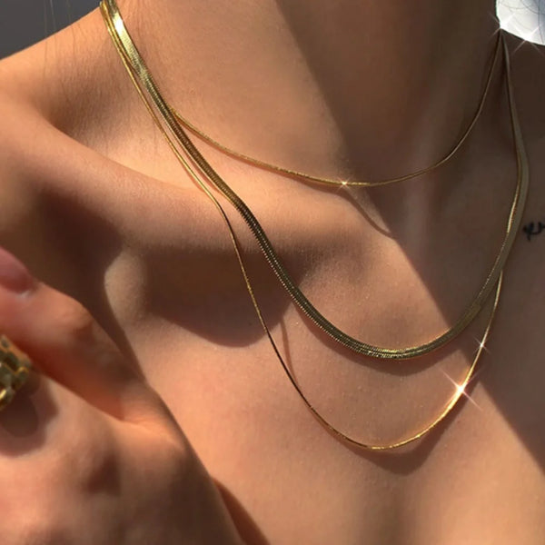 Snake Blade Necklace Golden