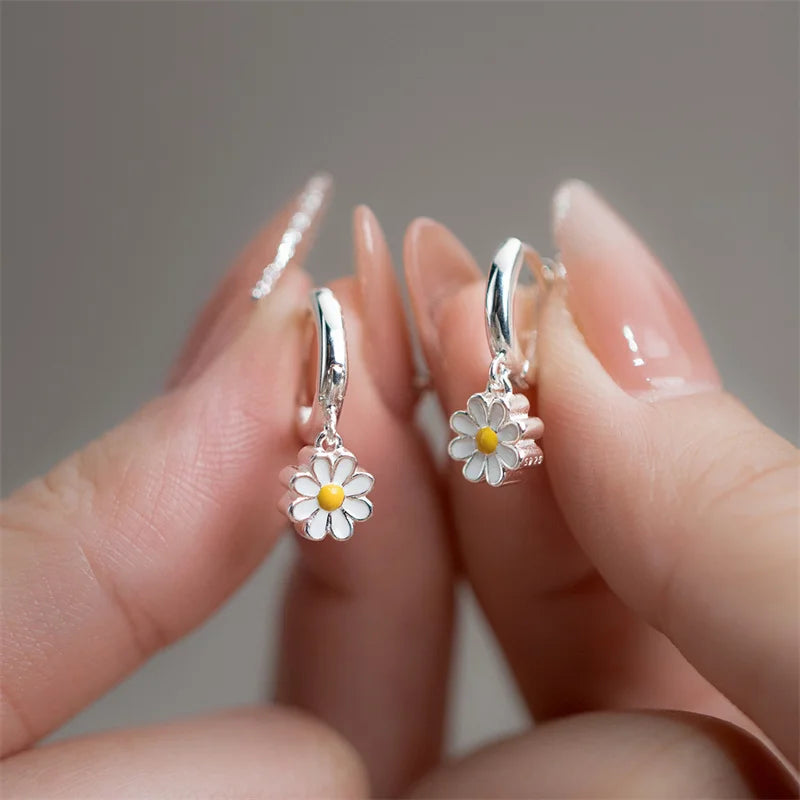 Charm Minimalist Sunflower Earrings