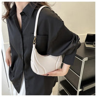 New PU Leather Shoulder Bag Moon-shaped Large Capacity Crossbody Bag Solid Color Tote Handbag Women