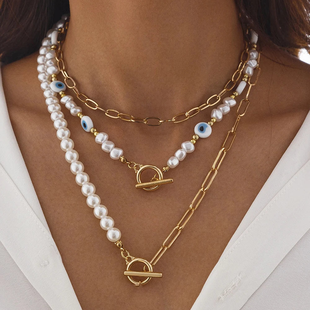 Baroque Faux Pearl Necklace