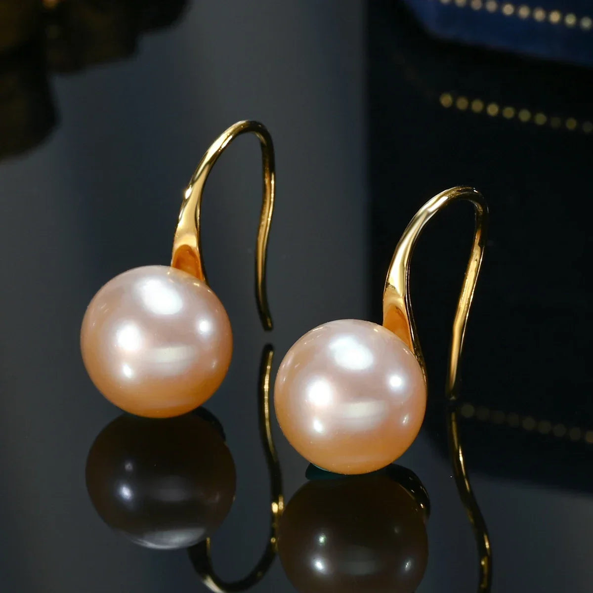 Freshwater Pearl Round Earrings