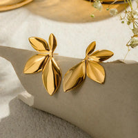 Gold Heart Oval Earrings