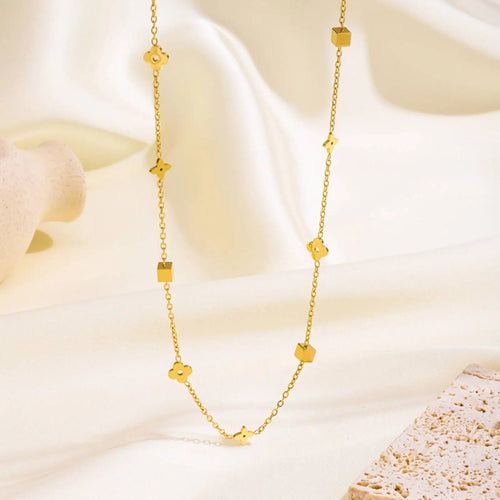 Clover Pendant Necklace