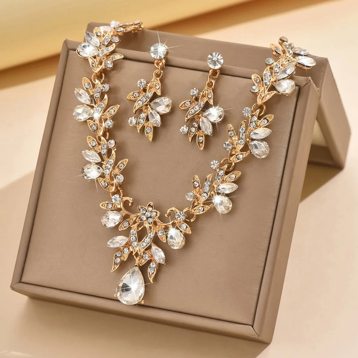 Choker Necklace
