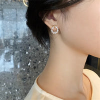 Pearl Crystal Bow Stud Girl