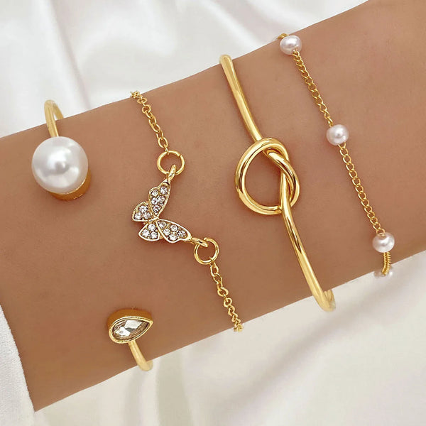 Individuality Open Mouth Bracelet Set